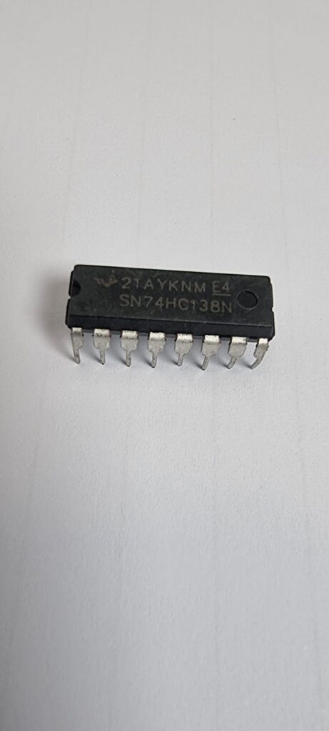 Multiplexer SN74HC138N